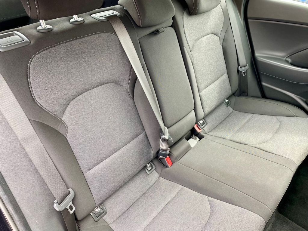 Fahrzeugabbildung Hyundai i30 1.0 AAC SHZ ALLWETTER ALU CARPLAY KAMERA