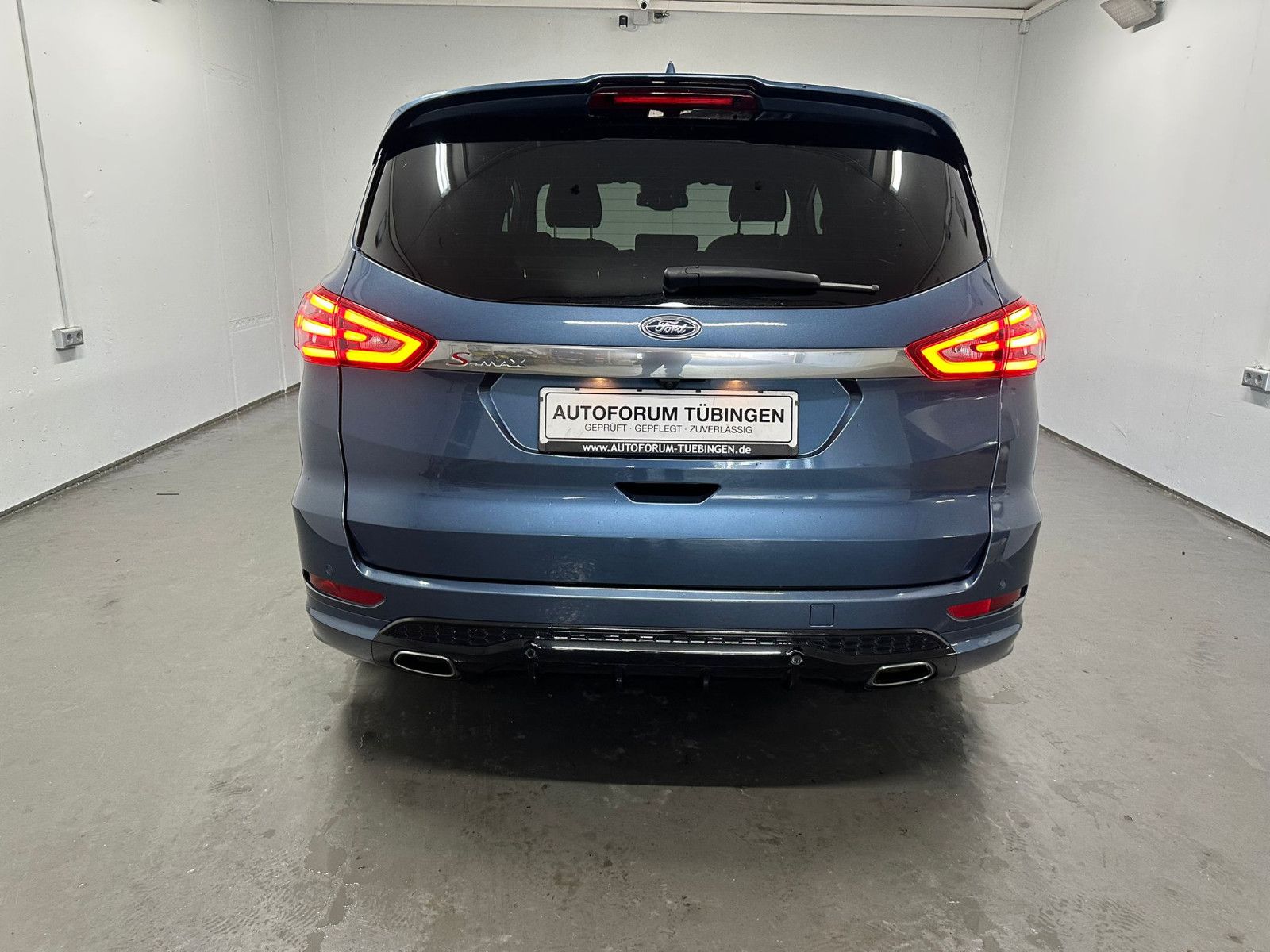 Fahrzeugabbildung Ford S-Max 2.0 EcoBst. ST-Line 7-Sitzer*AHK*SDH*PANO*
