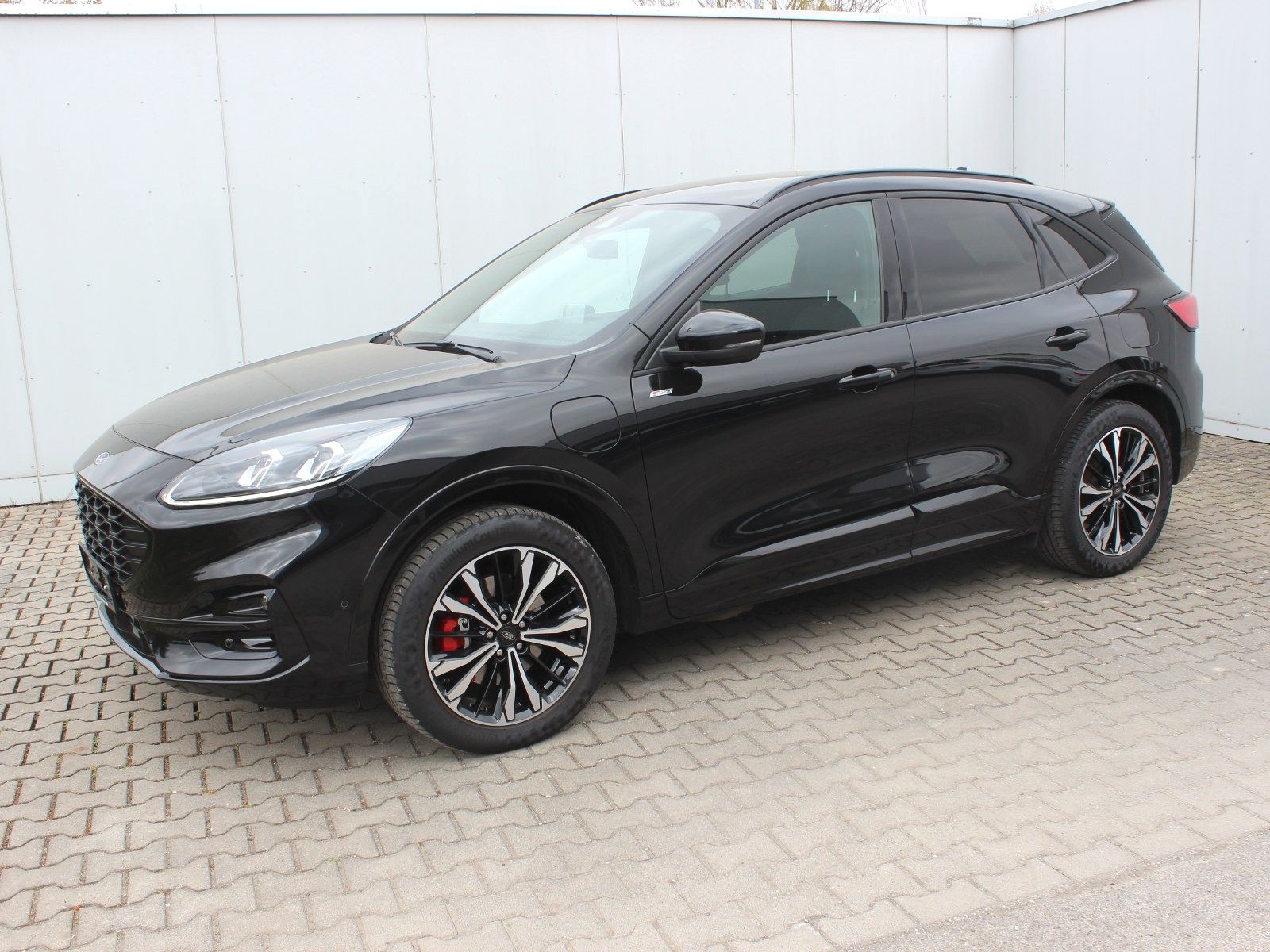 Ford Kuga Plug-In Hybrid ST-Line X imagem 2