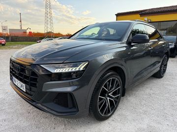 Audi Q8 - 1