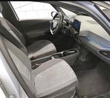 Volkswagen ID.3 Performance Upgrade Pure Navi Front-Lane-As - silberne Volkswagen ID.3