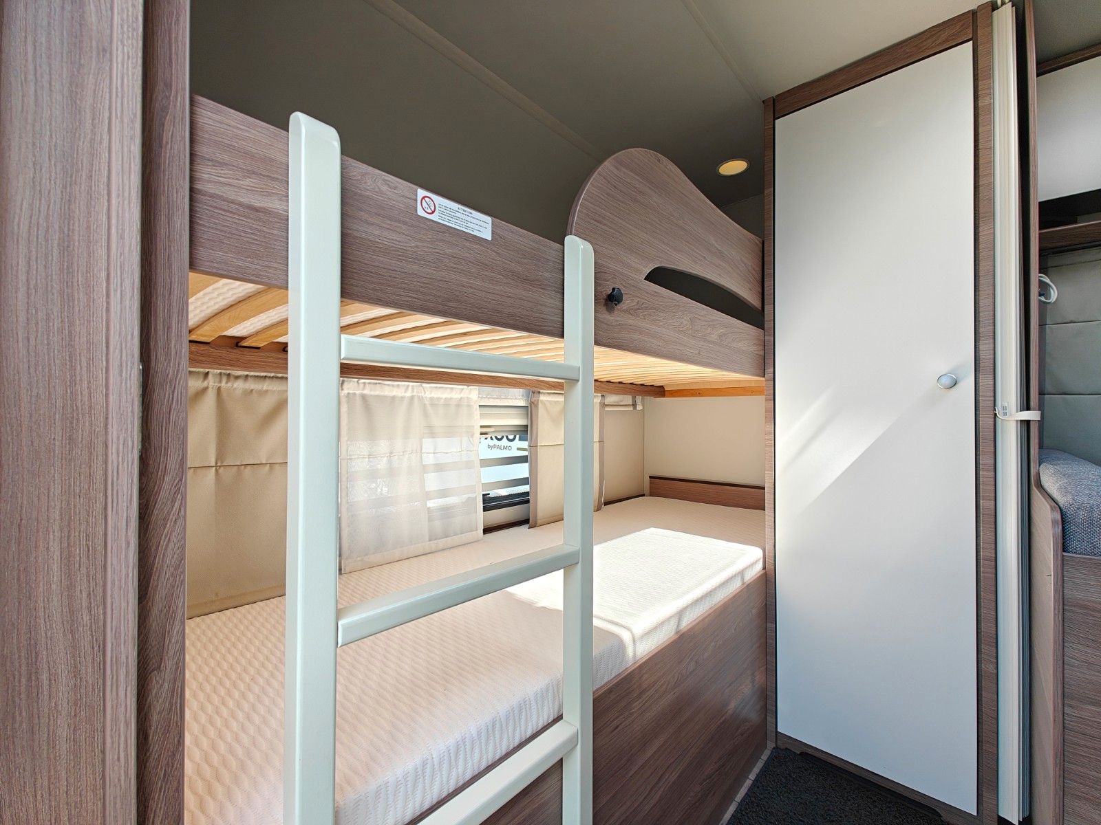 Fahrzeugabbildung Knaus Sport 540 FDK Silver Selection - Mover teilautom