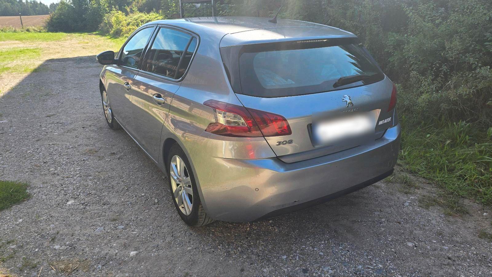 Peugeot 308 2015 — photo 11