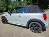 MINI Cooper S Cabrio JCW Kit  - weiße MINI Cooper S Cabrio