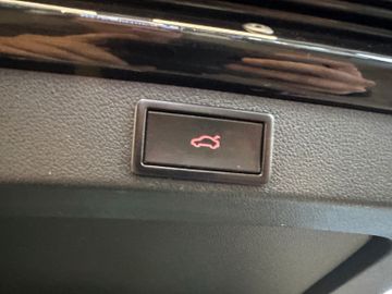 MYAUTOCENTER – Gebraucht- und Jahreswagen mit Werkstattservice in Pfaffenhofen Skoda Octavia Combi RS *1. Hand*Klima*Navi*Xenon*BT*