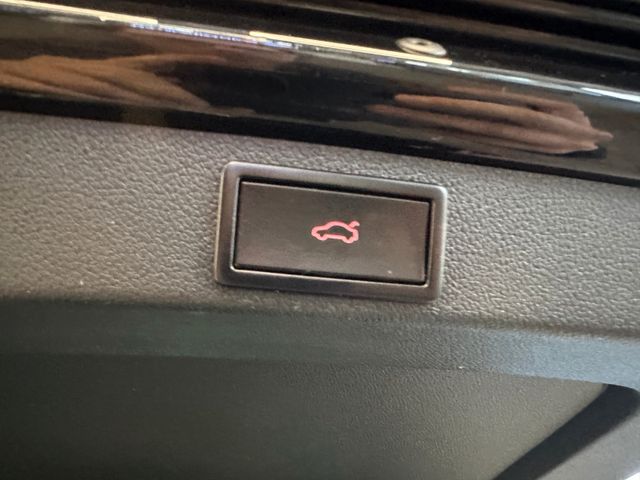 MYAUTOCENTER – Gebraucht- und Jahreswagen mit Werkstattservice in Pfaffenhofen Skoda Octavia Combi RS *1. Hand*Klima*Navi*Xenon*BT*