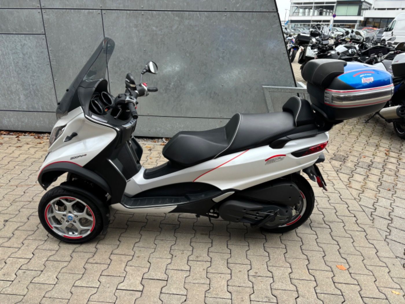 Fahrzeugabbildung Piaggio MP3 500 HPE aus Erster Hand