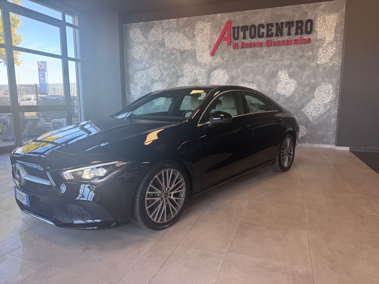 Mercedes-Benz MERCEDES CLA 180CDI KM 42.000 SEDAN AT8 SPORT