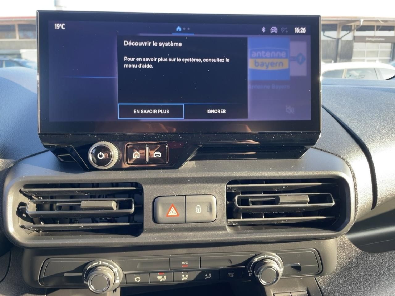 Fahrzeugabbildung Toyota Proace City 1.5D 102PS L2 Meister + Navi + Hecks