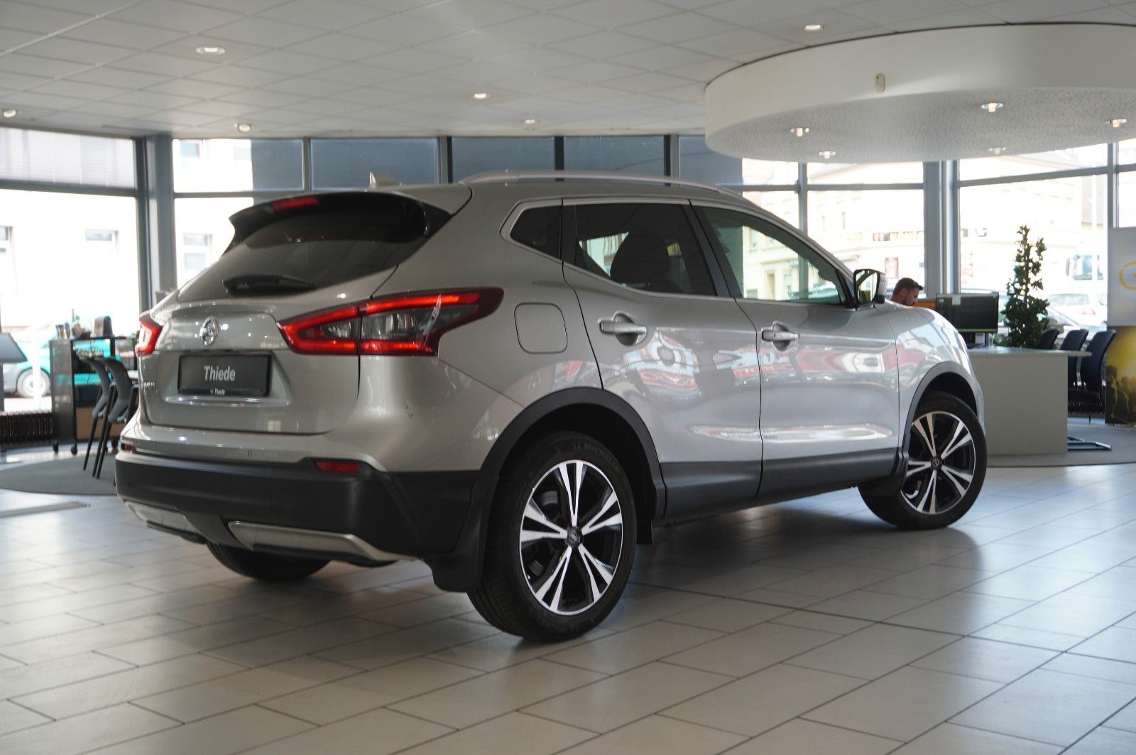 Fahrzeugabbildung Nissan Qashqai 1.5 DCI N-CONNECTA NAVI/LED/360°/PANO.