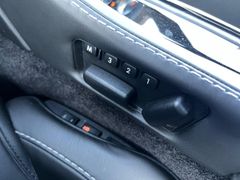 Fahrzeugabbildung Aston Martin DBS COUPE CARBON BLACK 1.HAND DEUTSCHES FAHRZEUG