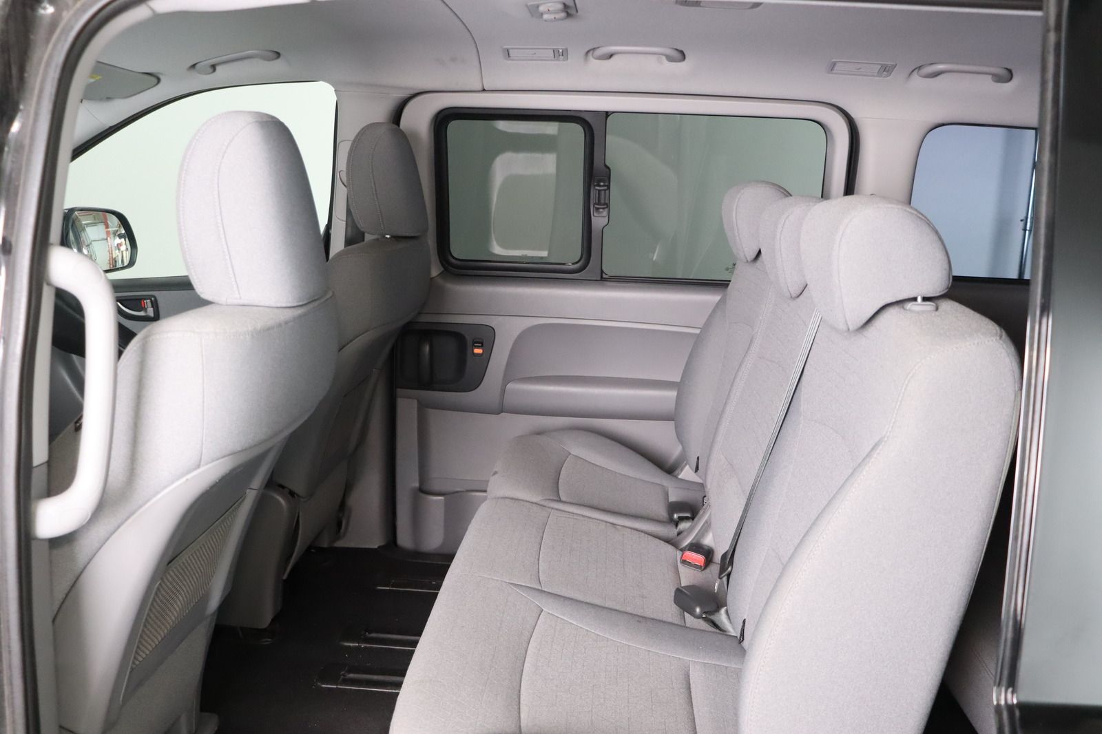 Fahrzeugabbildung Hyundai H1 Travel Trend * Navi * DAB * 8-Sitzer