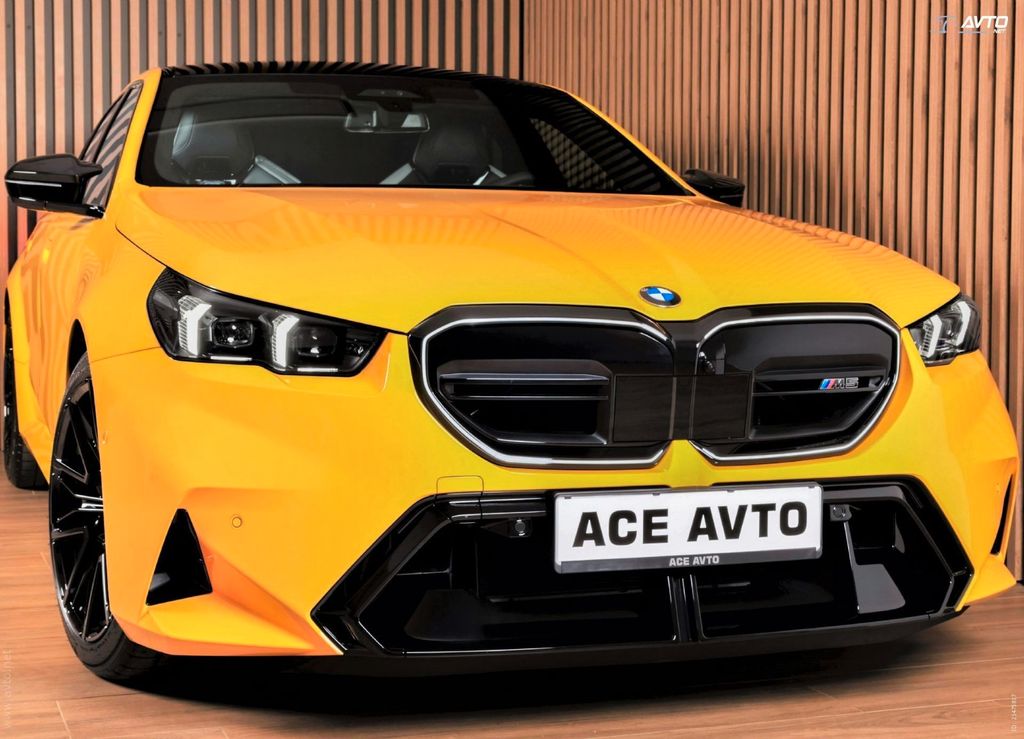 BMW M5 INDIVIDUAL-730HP-BOWERS-COOL-SEAT-LASER-ACC