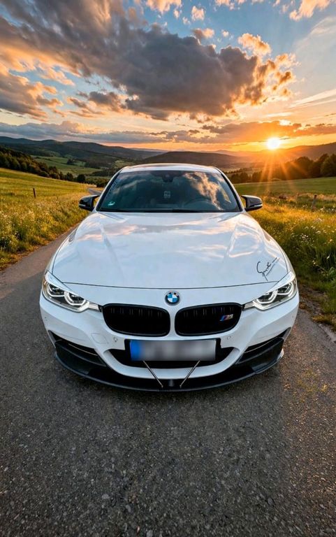 Image of BMW 330