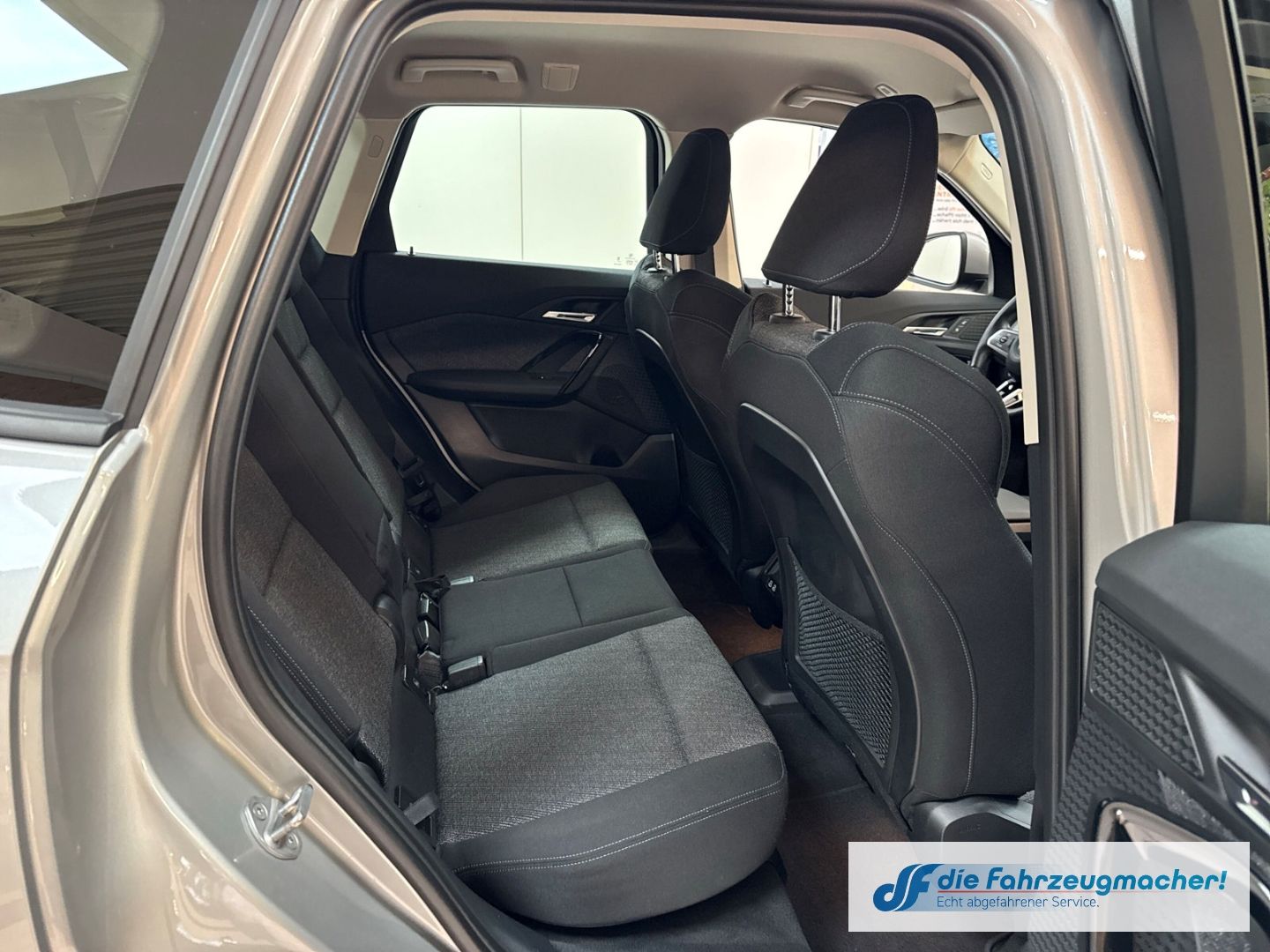 Fahrzeugabbildung BMW X1 20 d xDrive Park-Assistent Navi Digitales Coc