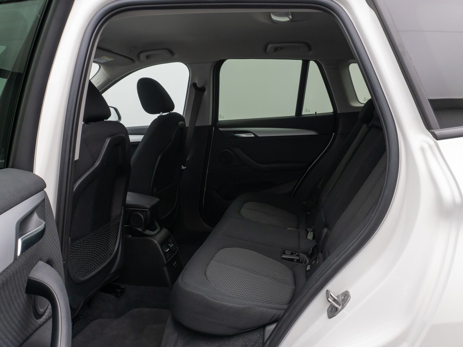 Fahrzeugabbildung BMW X1 xD25e Parkassist DAB Navi Geschwindigkeitsreg