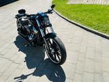 Harley-Davidson Breakout Jekill&Hyde, 1Hand, Deutsches Modell - HARLEY-DAVIDSON MODEL