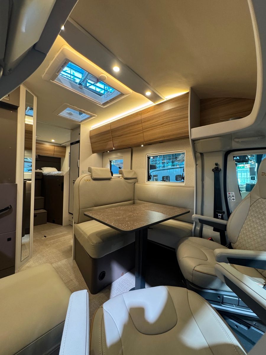 Fahrzeugabbildung Bürstner B66 TD 690-SONDERMODELL-AUTOMATIK!