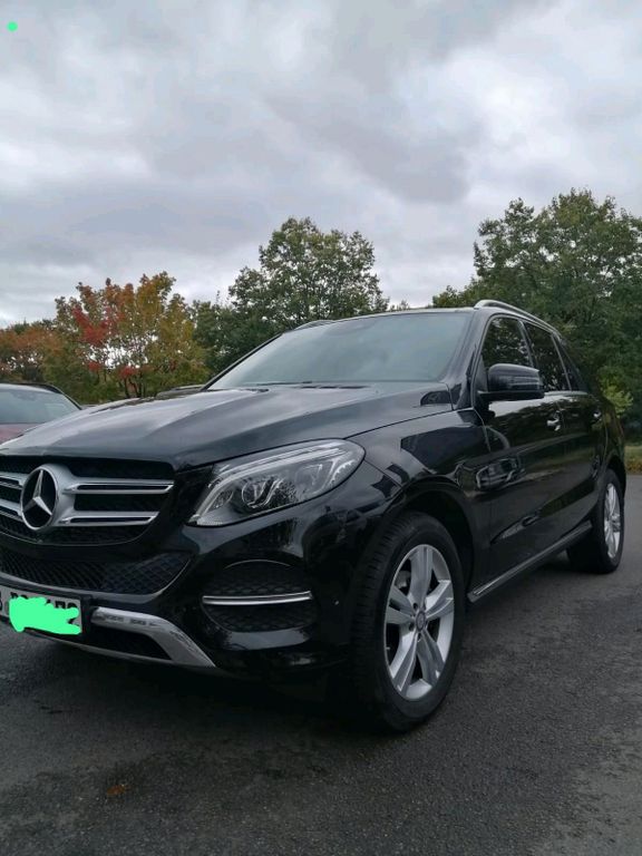 Image of Mercedes-Benz GLE 250