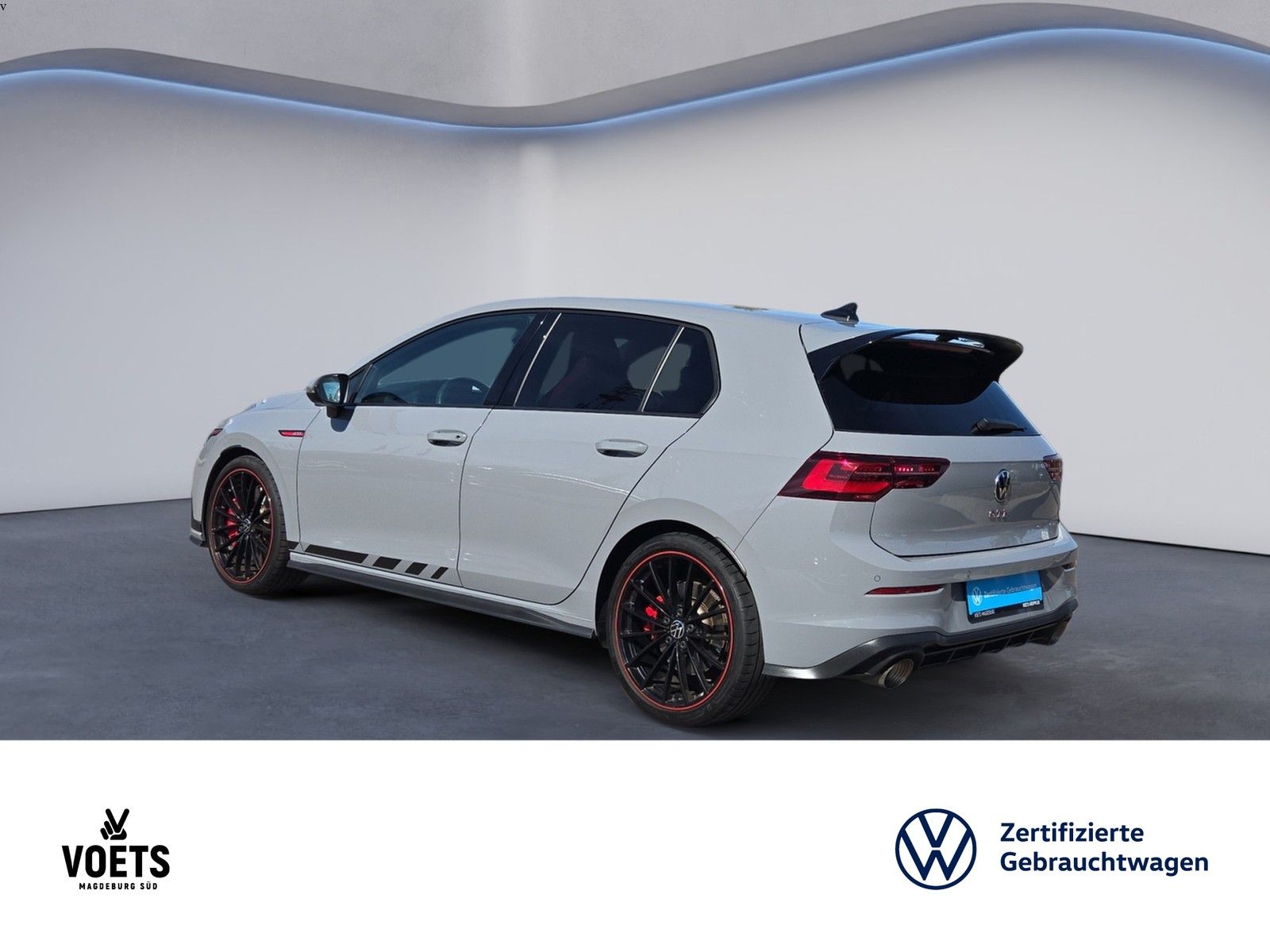 Volkswagen GOLF VIII GTI CLUBSPORT IQ-LIGHT AKRAPOVIC DCC foto 4