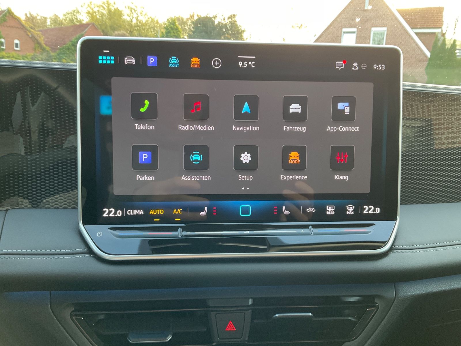 Fahrzeugabbildung Volkswagen Tiguan 1.5 eTSI DSG Life,Kamera,ACC,LED,Navi