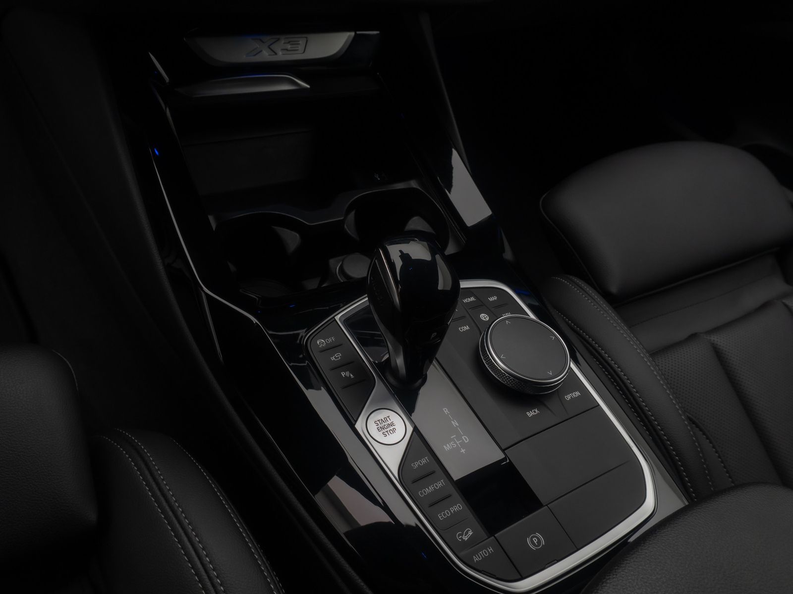 Fahrzeugabbildung BMW X3 xD30d M Sport 360° DAB AHK Lenkradheizung 19"