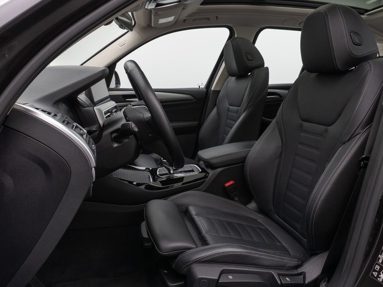 Fahrzeugabbildung BMW X3 xD20d Panorama Kamera DAB HiFi Komfort Alarm