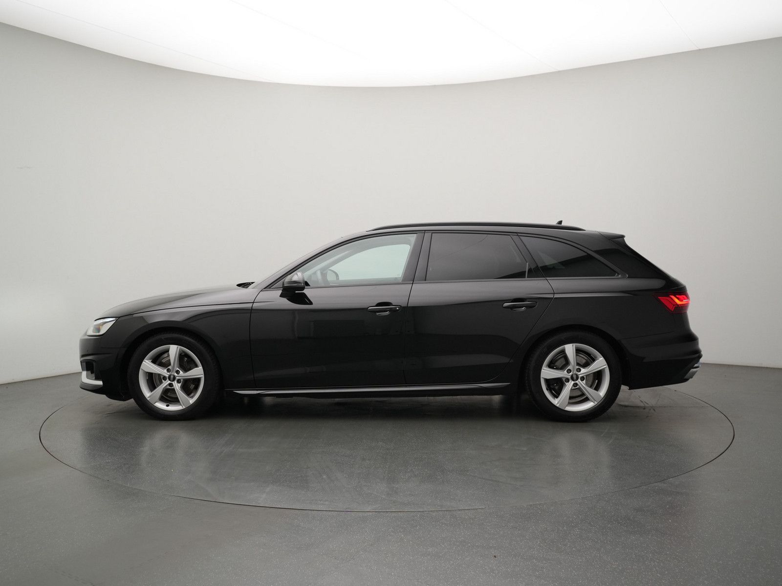 Audi A4 - Bild 19