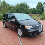 Lancia Voyager 2.8 MultiJet 16v Gold Automatik Gold - Lancia Voyager aus 2013