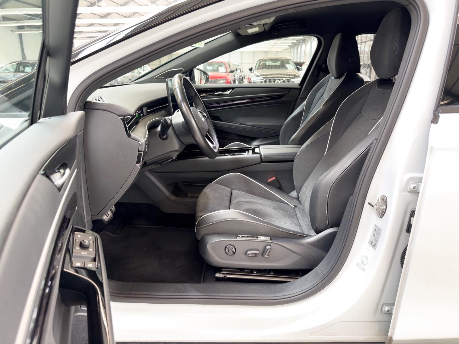 Volkswagen ID.7 Pro (77kW) HeadUp Kamera CarPlay LED, миниатюра 8