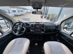 Etrusco T 7400 SB*TV+SAT*SOLAR*HUBBETT*