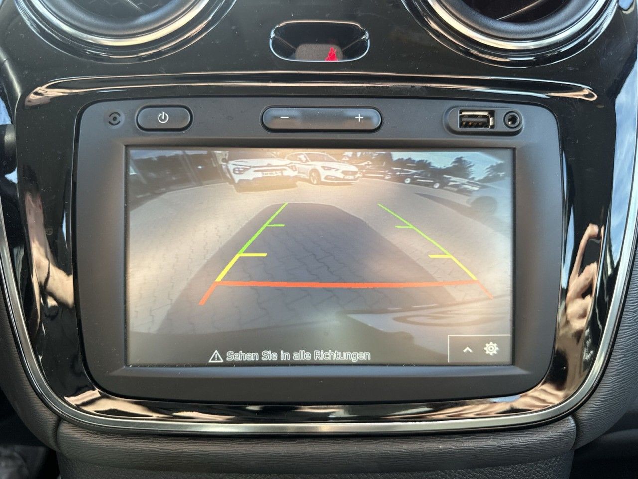 Fahrzeugabbildung Dacia Lodgy Stepway TCe 130 PS