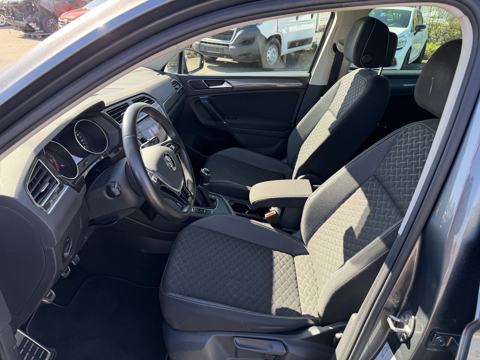 Volkswagen Tiguan Join Start-Stopp / SitzH / AHK foto 15