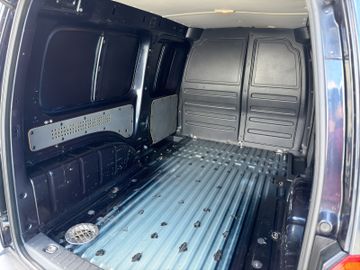 Volkswagen Caddy - 11