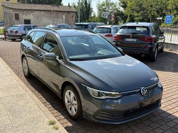 Volkswagen Golf - 2