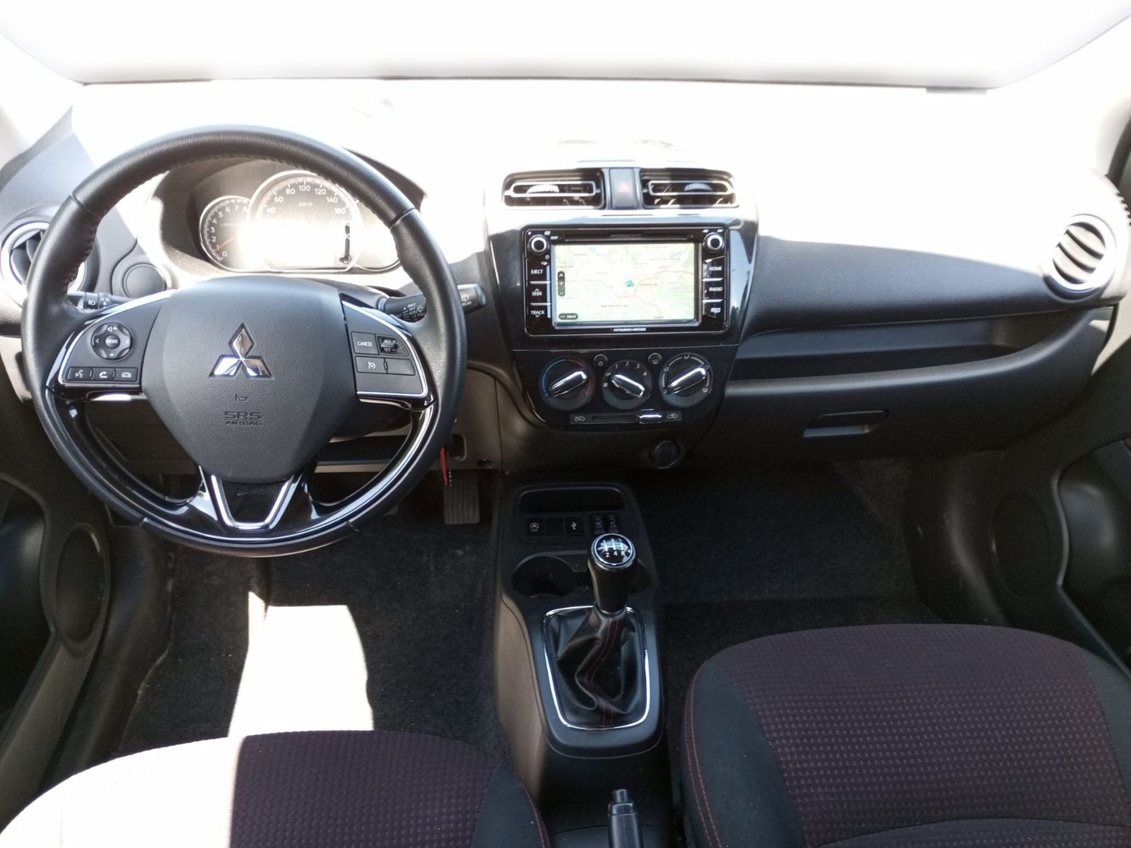 Fahrzeugabbildung Mitsubishi Space Star 1,2 Spirit+ Black Navi Sitzheizung