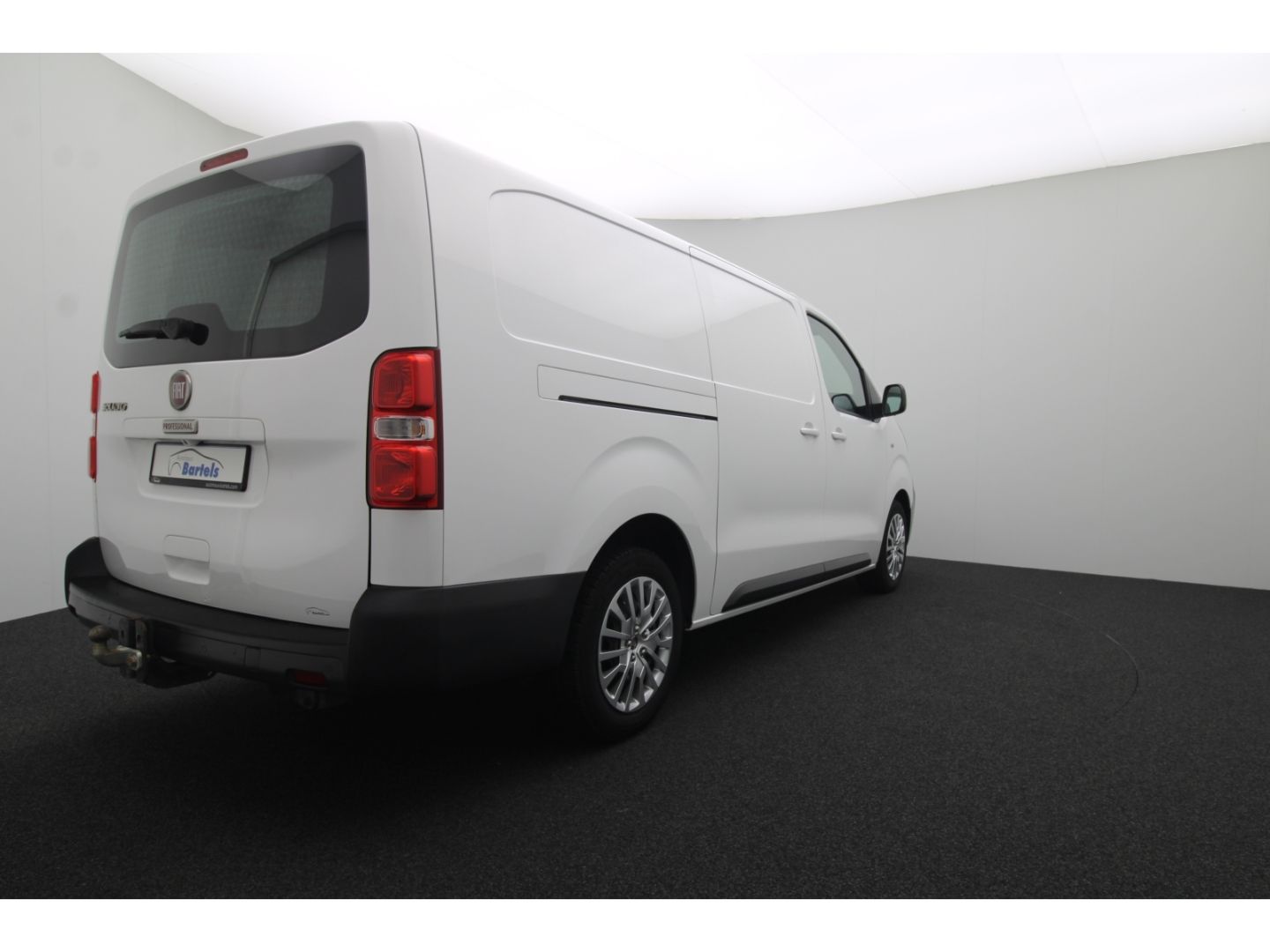 Fahrzeugabbildung Fiat Scudo L3 SX Automatik, AHK, Navi, Kamera,