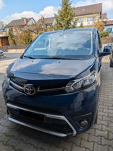 Toyota Proace (Verso) 2,0-l-D-4D 110kW L1 Family Comf. - Toyota: Blau