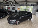 Volkswagen Golf GTI Performance DSG*PANO*AHK*ACC*NAVI* - Gebrauchtwagen in Solingen