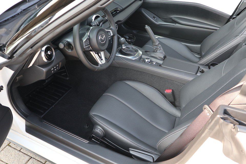 Fahrzeugabbildung Mazda MX-5 Exclusive-Line G-132 LEDER NAVI ACAA BOSE R