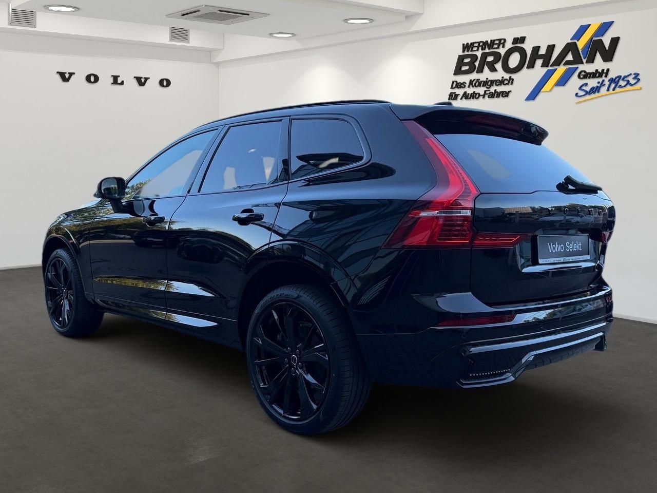 Fahrzeugabbildung Volvo XC60 B5B AWD Ultra Black Edition *B&W*Luft*