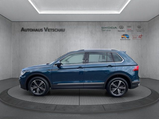 Tiguan Elegance 2.0 TDI DSG Sportpaket Bluetooth