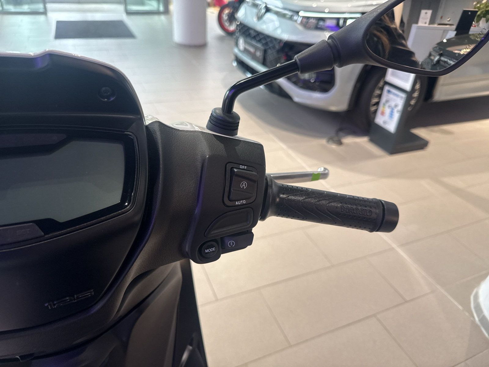 Fahrzeugabbildung Piaggio Medley 125 Sport White