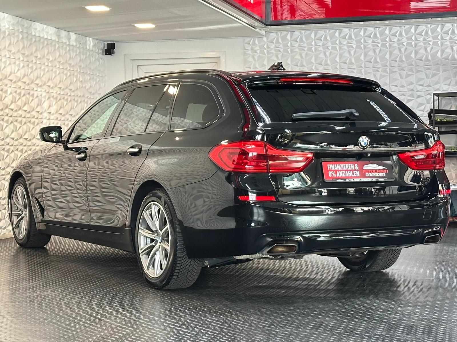 BMW 540i xDrive SPORT LINE SHADOW* LED#AHK#SHZ#PANO - Image 5