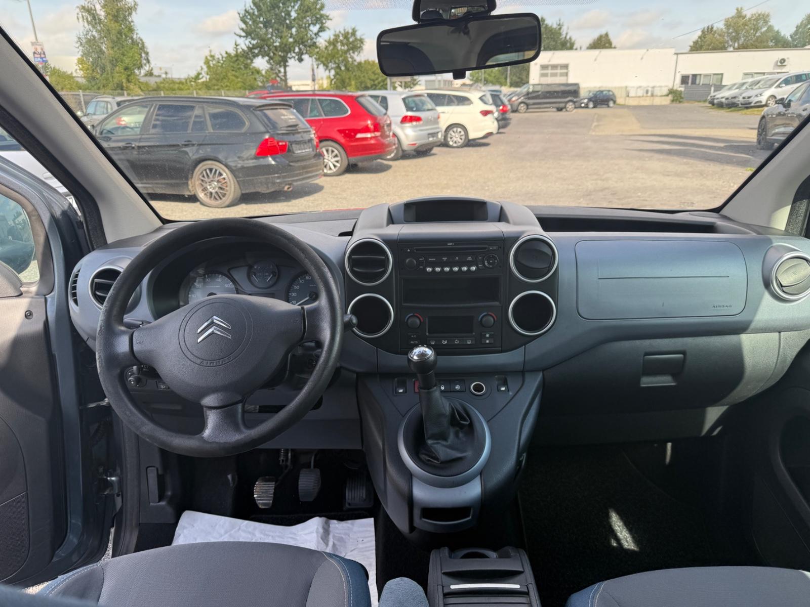 Citroën Berlingo Kombi Multispace *AHK*SHZ*1.Hand,TÜVneu