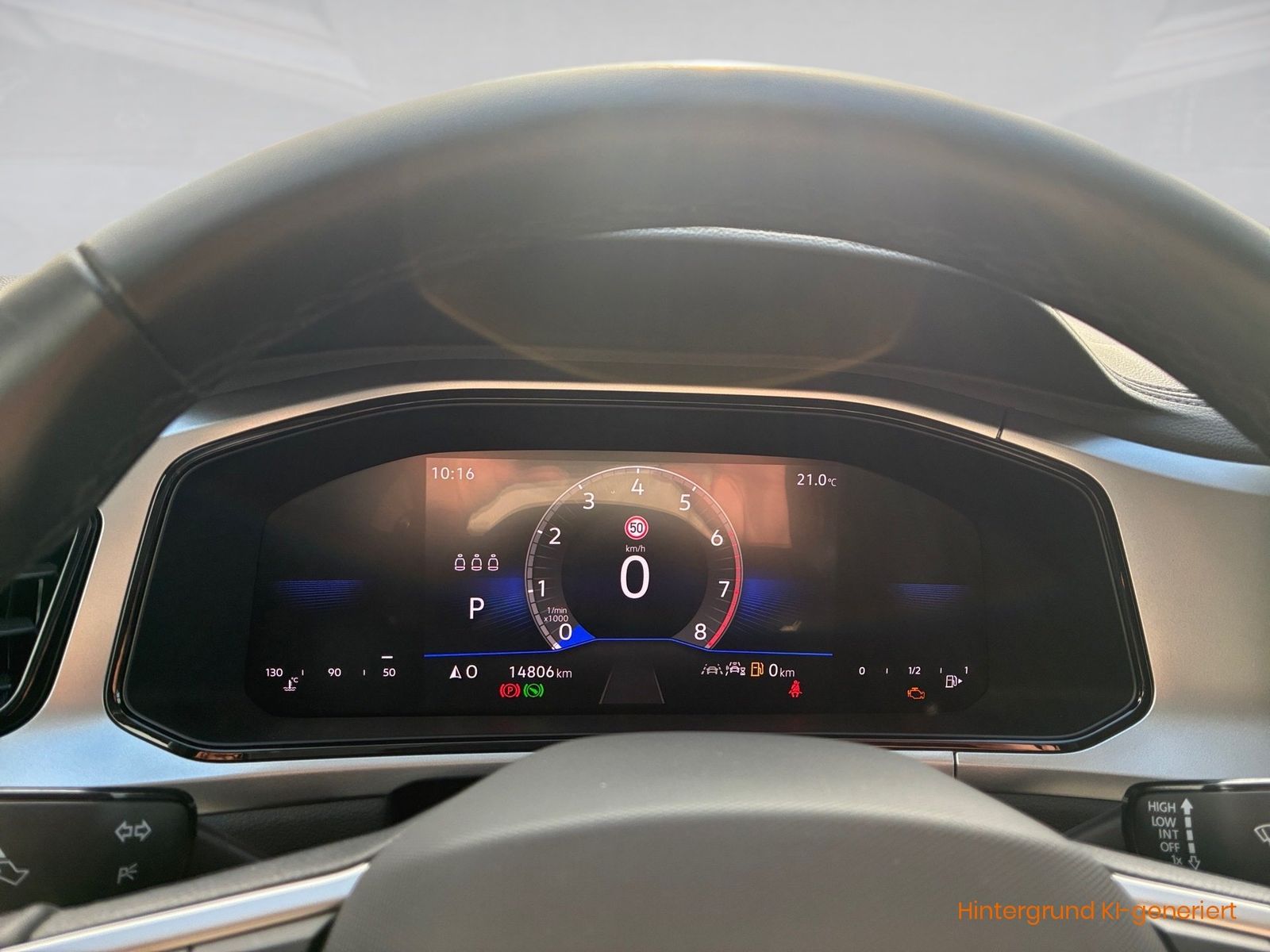 Fahrzeugabbildung Volkswagen T-Roc 1.5 TSI Life LED,Navi,PDC,SHZ,Klimaaut.,LM