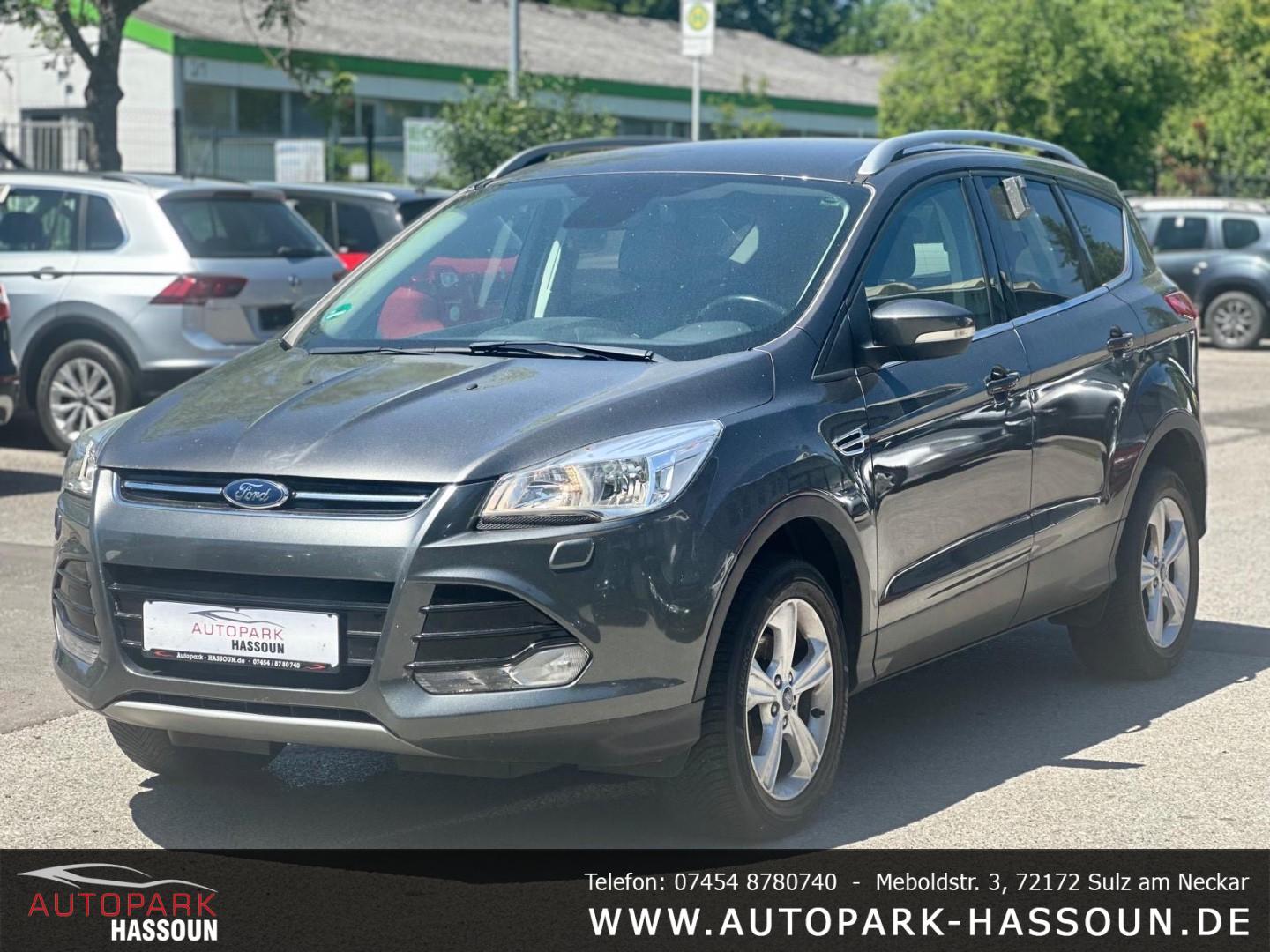 Ford Kuga Titanium TÜV a.A. AHK Navi Tempo Klimaaut.