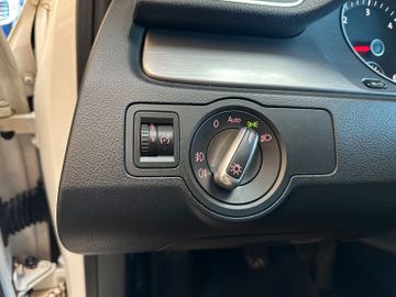 MYAUTOCENTER – Gebraucht- und Jahreswagen mit Werkstattservice in Pfaffenhofen Volkswagen Passat Variant Business Edition BMT *NAVI*XENON*