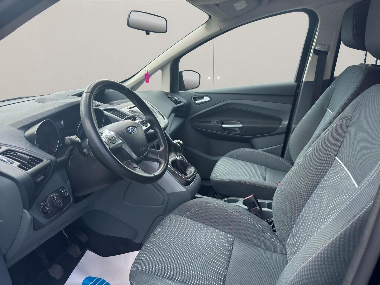 Ford C-MAX 2012 — photo 9