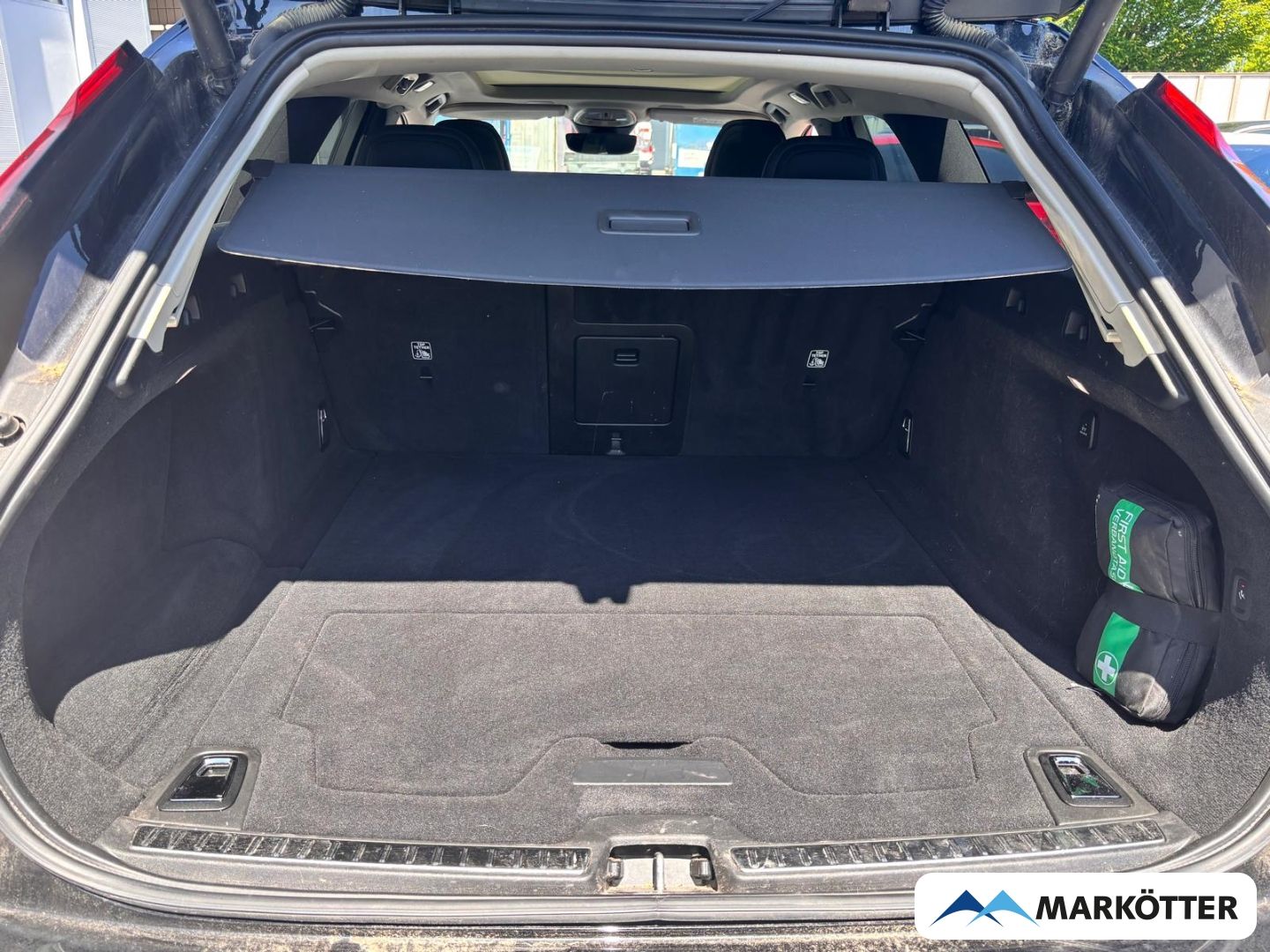 Volvo V90 B4 Ultimate Bright ACC/AHK/BLIS/360°/PANO foto 6
